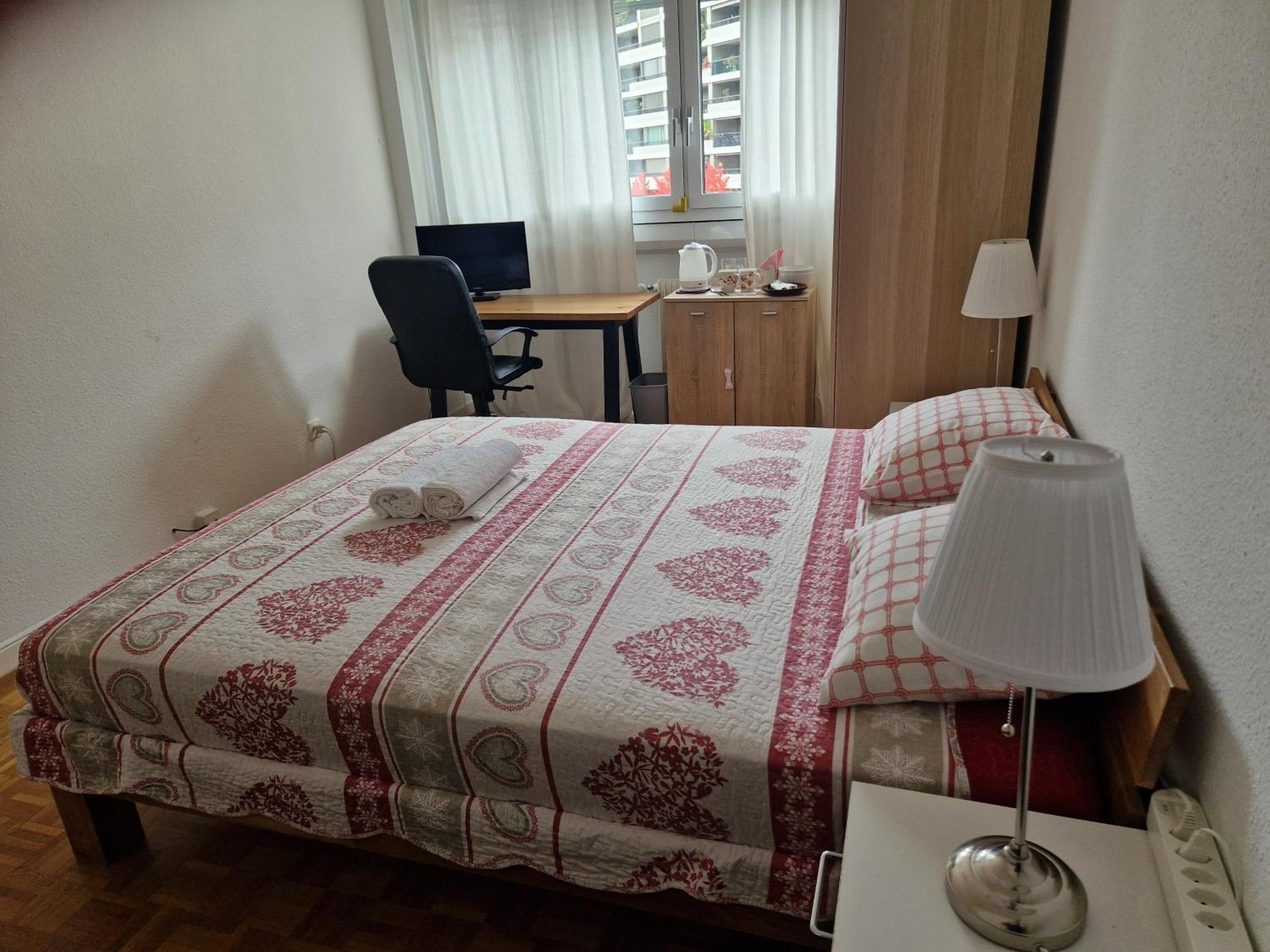 Room In Shared Apartment Ženeva Exteriér fotografie